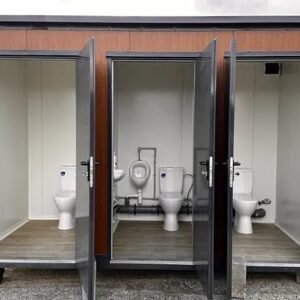 Sanitärcontainer-Pavillon mit drei Kabinen (Ref: S2103)